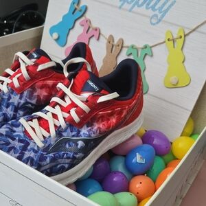 Saucony Mens Kinvara 11 Stars & Stripes Limited Edition.